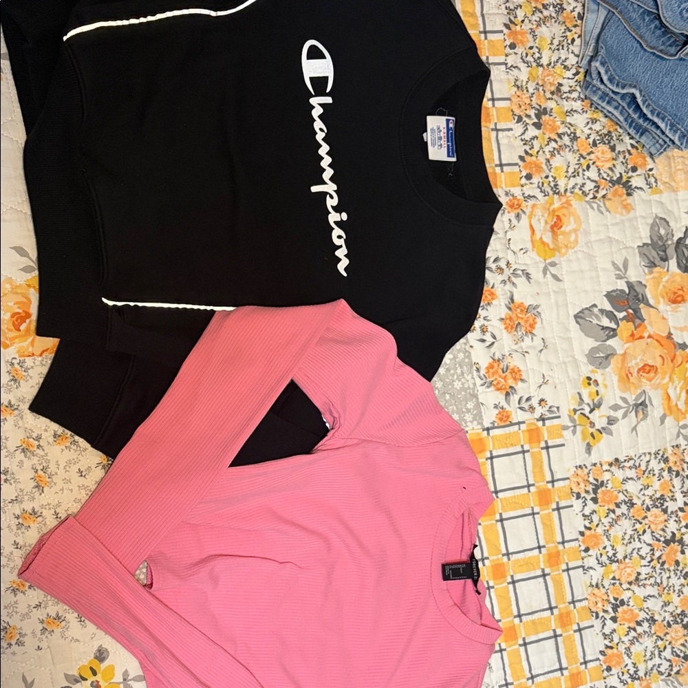 Champion Black Logo Sweatshirt and Pink Ribbed Top